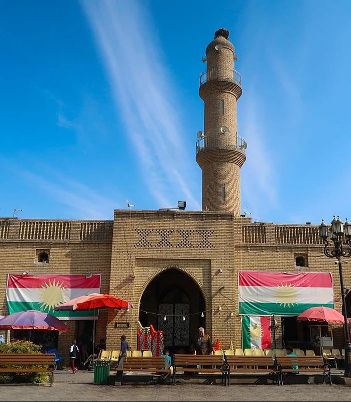 Kurdish-flags-Erbil-historic-center